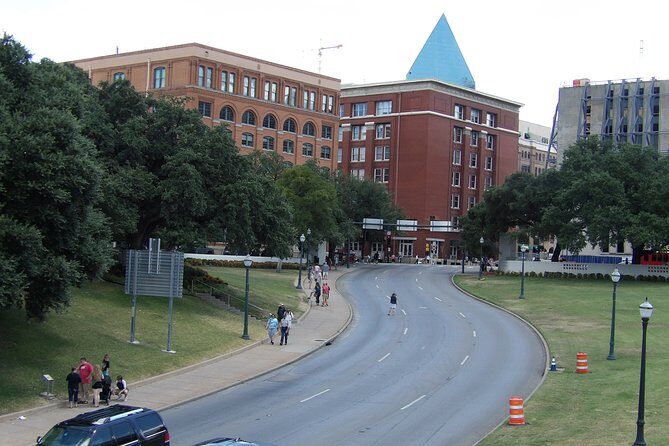 JFK Assassination Tour with Oswald's Rooming House - An In-Depth Look at the JFK Assassination Tour