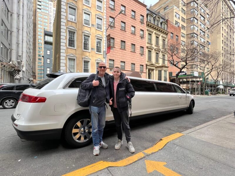 JFK /EWR Airport Stretch Limo Pick Up + One Hour NYC Tour - What’s Included & Whats Not