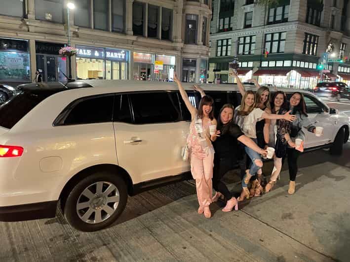 JFK /EWR Airport Stretch Limo Pick Up + One Hour NYC Tour - FAQ