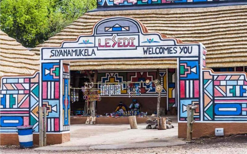 JHB: Lesedi Cultural Village Tour TRANSFER&ENTRANCE INCLUDED - Key Points