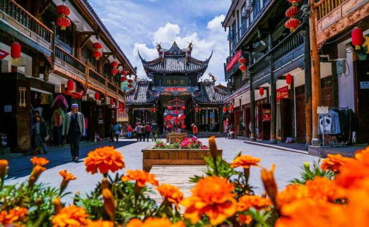 jiuzhai-valley-huanglong-scenic-area-3-day-private-tour