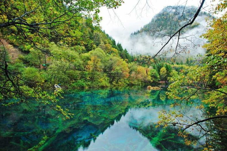 jiuzhai-valley-huanglong-scenic-area-3-day-private-tour