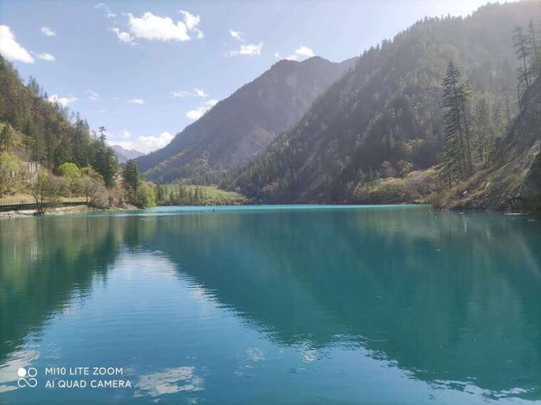 jiuzhaigou-3-day-tour-with-bullet-train-transfers