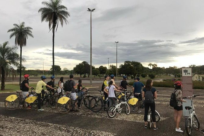 jk-memorial-bike-tour-and-crystal-square