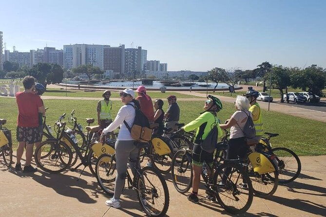 jk-memorial-bike-tour-and-crystal-square