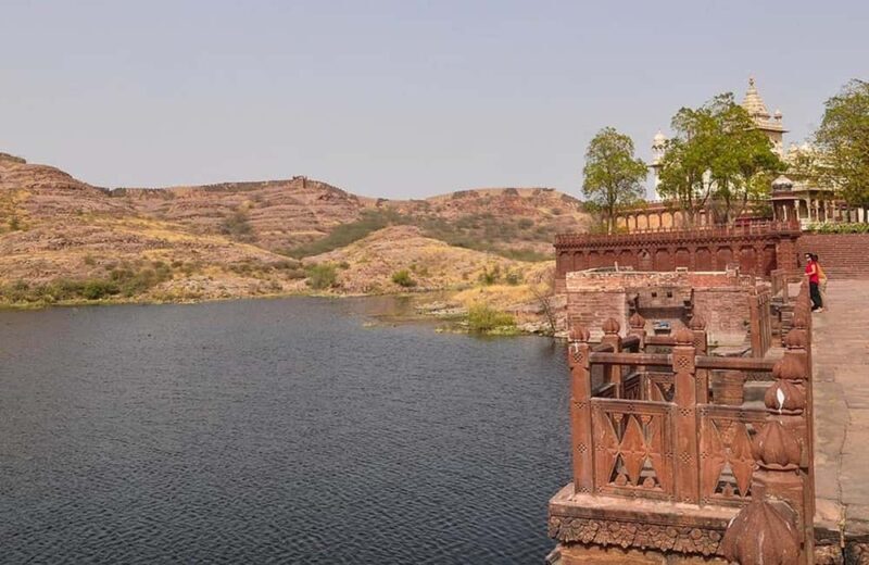 Jodhpur: Mehrangarh & Udaipur Lakeside 2-Day Tour with Lunch - Day 2: Udaipur’s Lakeside Wonders