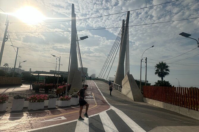 jogging-activity-through-tourist-places-facing-the-sea-in-lima