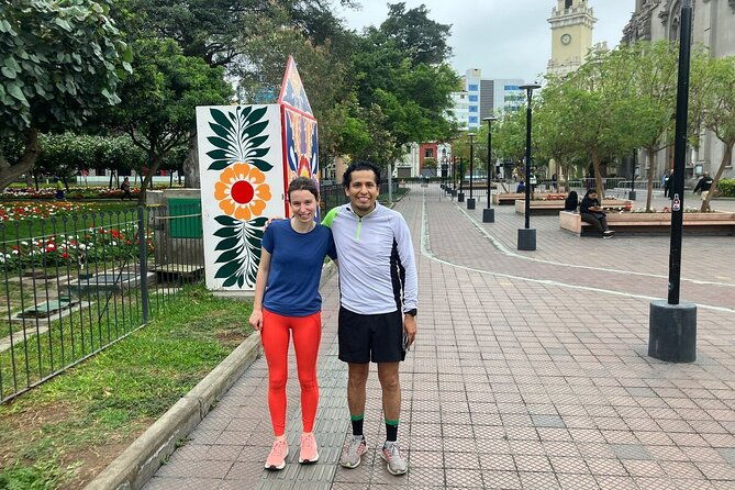 jogging-activity-through-tourist-places-facing-the-sea-in-lima