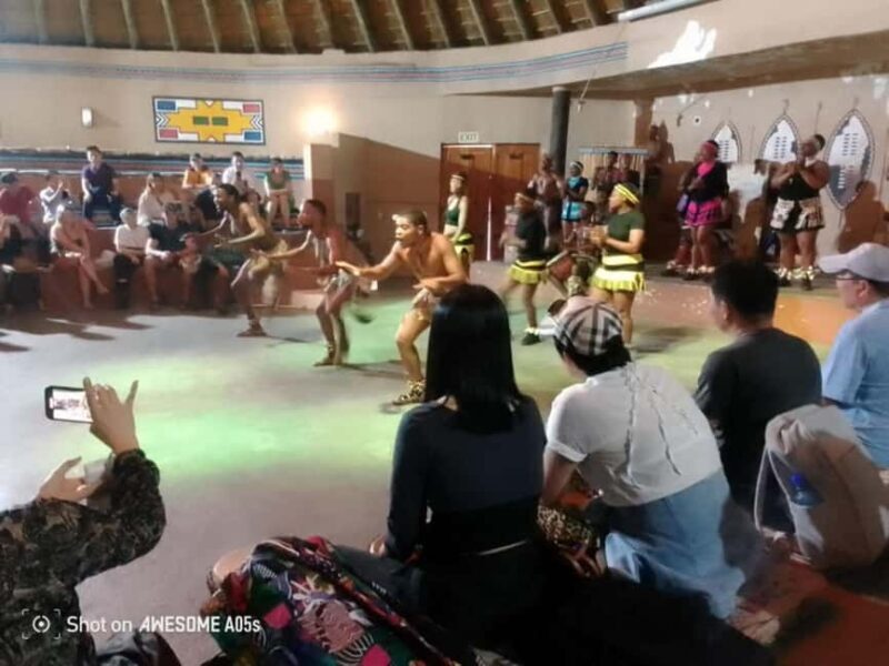 Johannesburg: Cradle of Humankind, Lion Park & Lesedi Tour - FAQ