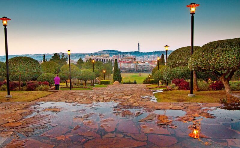 Johannesburg: Pretoria and Cullinan Diamond Mine Tour - Transport, Comfort, and Practicalities