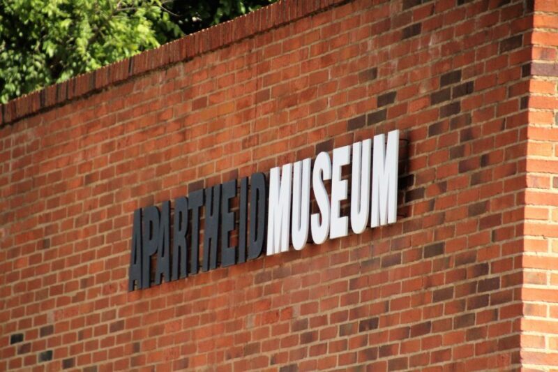 Johannesburg: Soweto Apartheid & Township Tour with Lunch - Key Points
