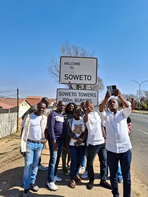 Johannesburg: Soweto, Dinokeng Culture and Wildlife Day Trip - The Experience from Reviews & Firsthand Insights