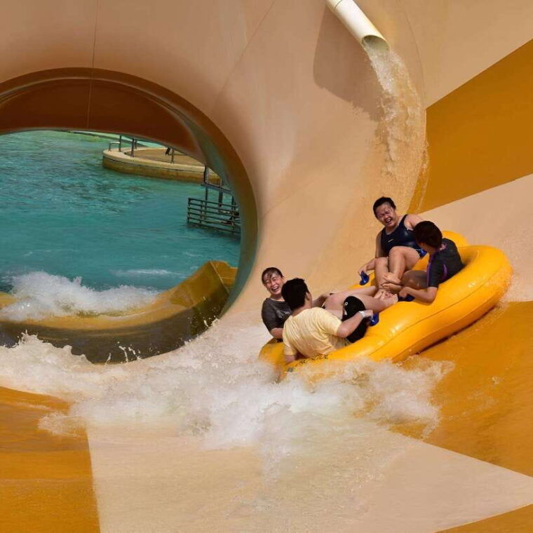 johor-adventure-waterpark-desaru-coast-entry-ticket
