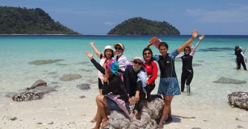 join-speedboat-join-snorkeling-outside-zone-at-koh-lipe