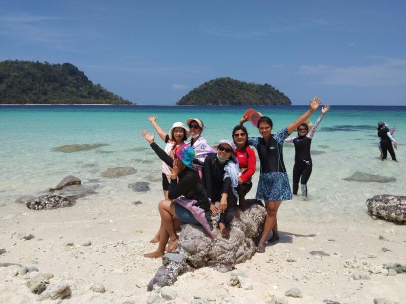 join-speedboat-join-snorkeling-outside-zone-at-koh-lipe