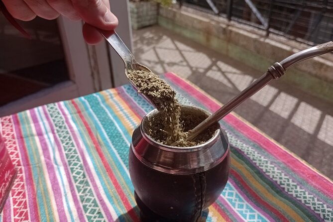 join-the-mate-round-and-discover-its-ritual-the-argentine-way