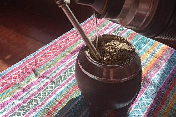 join-the-mate-round-and-discover-its-ritual-the-argentine-way