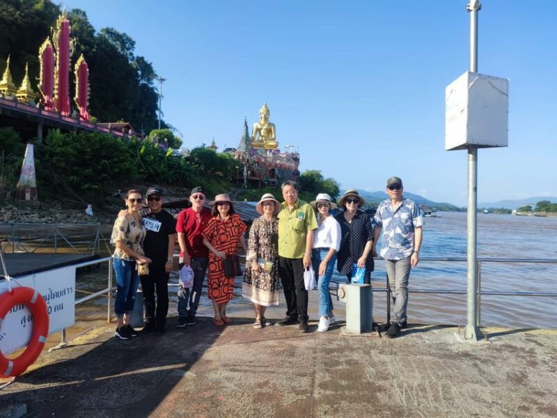 join-tour-1-day-trip-around-chiang-rai-included-lunch-buffet