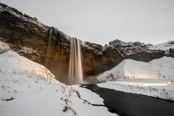 jokulsarlon-glacier-lagoon-south-coast-day-tour-from-reykjavik