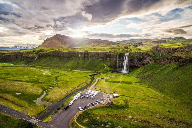 jokulsarlon-glacier-lagoon-south-coast-day-tour-from-reykjavik