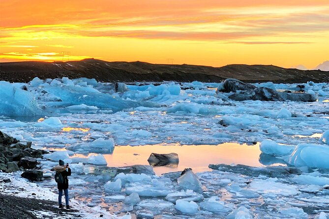 jokulsarlon-glacier-lagoon-south-coast-day-tour-from-reykjavik