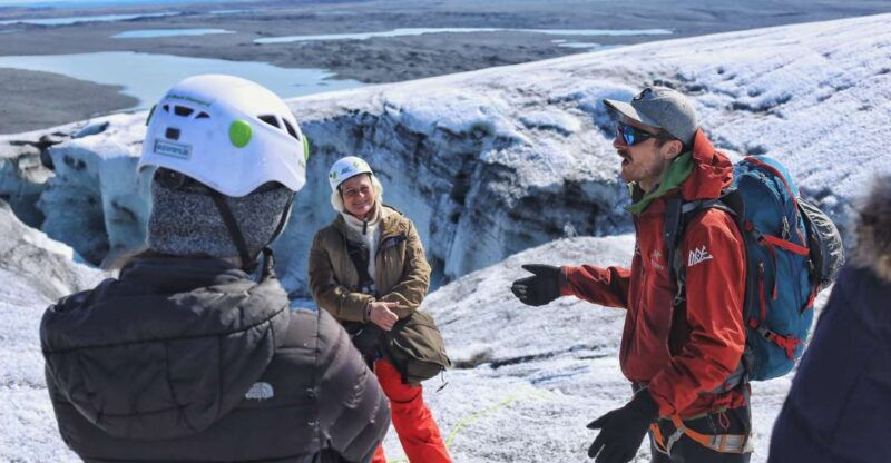 jokulsarlon-vatnajokull-glacier-guided-hiking-tour