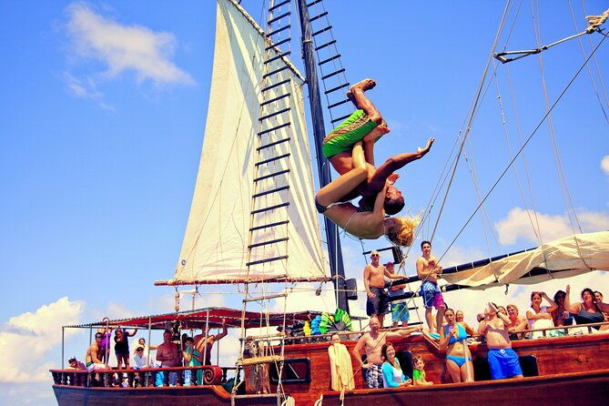jolly-pirate-sunset-grub-and-grog-dinner-sail-in-aruba