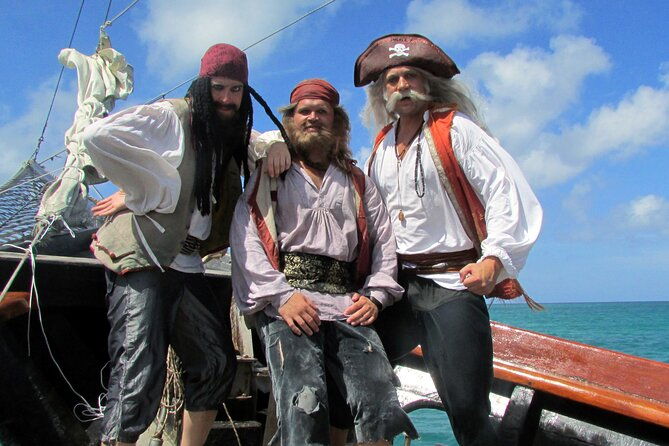 jolly-pirate-sunset-grub-and-grog-dinner-sail-in-aruba