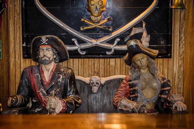 jolly-roger-pirates-adventure-cruise