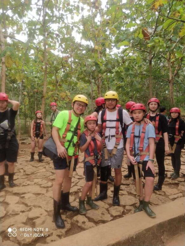 jomblang-cave-and-pindul-cave-tubing