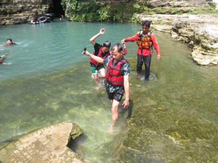 jomblang-cave-pindul-cave-oyo-river-tubing-tour
