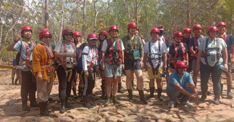 jomblang-cave-pindul-cave-oyo-river-tubing-tour
