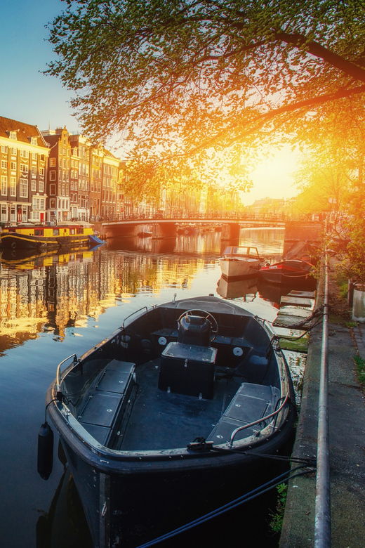 jordaan-anne-frank-and-leidseplein-tour-in-english