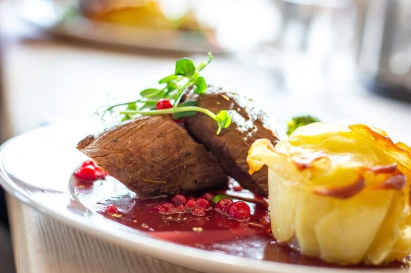 jotunheimen-snowcoach-tour-with-snowhoeing-and-lunch