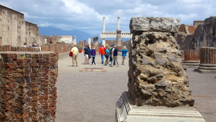 journey-through-pompeii-vesuvius-history-ruins-and-lava
