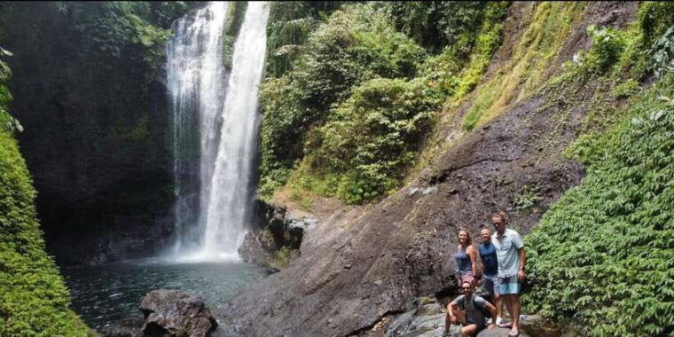 jumping-sliding-at-aling-aling-waterfall-and-handara-gate