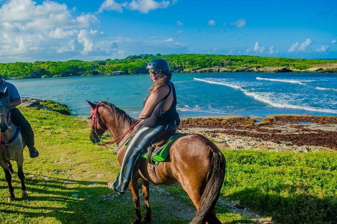 jungle-beach-and-horseback-riding-adventure