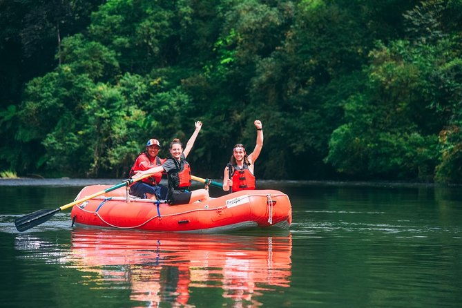 jungle-safari-float-on-sarapiqui-river-from-la-fortuna