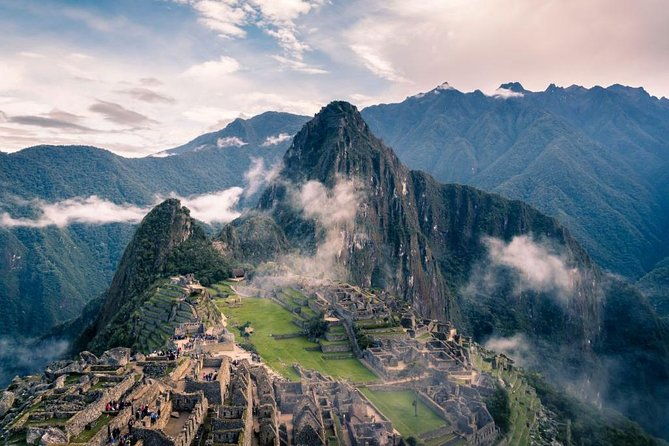 jungle-trail-to-machu-picchu-mountainbiking-rafting-ziplining-4-day-tour