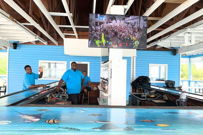 junkanoo-village-beach-club-cruise-tour-with-lunch