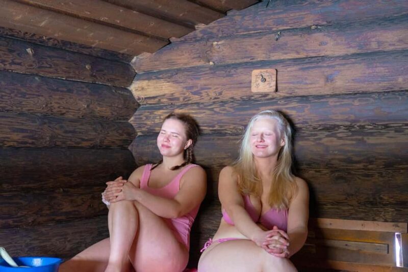 Jyväskylä: Evening Sauna with Lake Swim & Campfire Snacks - FAQs