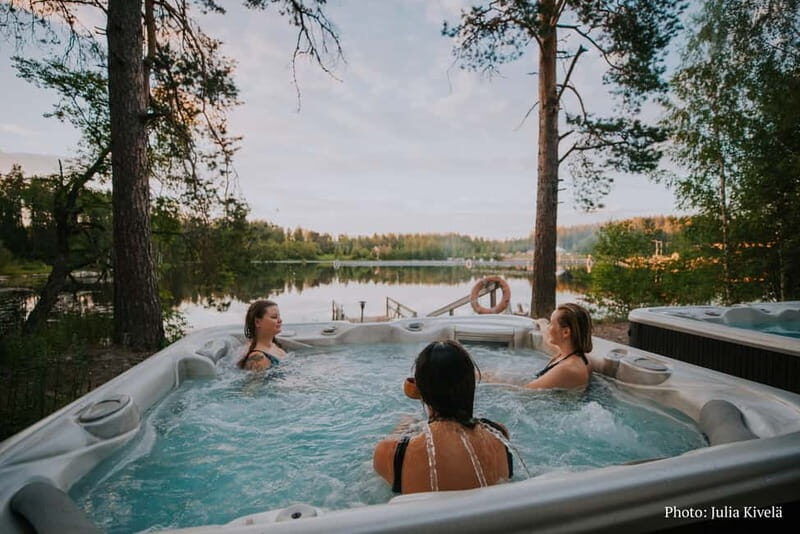 Jyvaskyla: Finnish Smoke Sauna Experience with Jacuzzis - An Honest Look at the Finnish Smoke Sauna Experience in Jyvaskyla