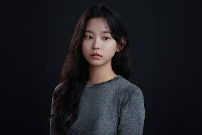 K-Style Photo Shoot in Seoul | Hair and Makeup Optional - Who Should Consider This Experience?