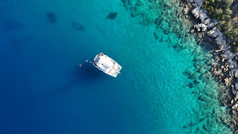 Ka: Day Sailing Catamaran Trip with Lunch and Snorkeling - FAQ