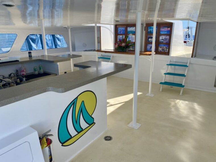 kaanapali-sunset-dinner-catamaran-cruise-with-drinks