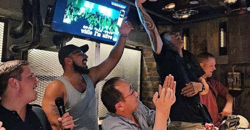 kabukicho-bar-hopping-grab-a-bite-tour