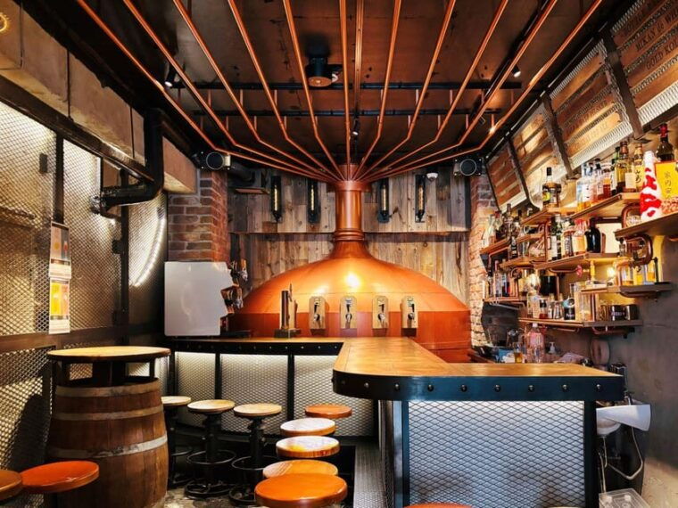 kabukicho-bar-hopping-grab-a-bite-tour