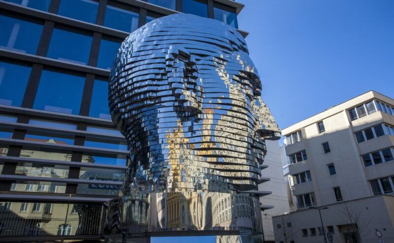 kafka-in-pragues-jewish-quarter-and-old-town-private-tour