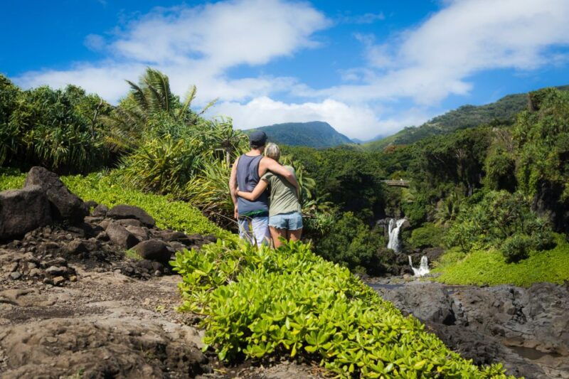 kahului-guided-rainforest-and-waterfall-walk