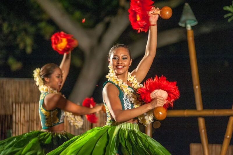 kailua-kona-voyagers-of-the-pacific-luau-with-buffet-dinner
